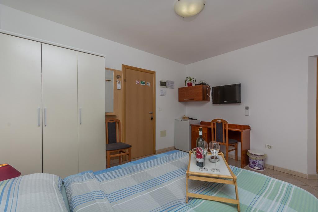 Guest House Gloria Novigrad Istria Exteriér fotografie