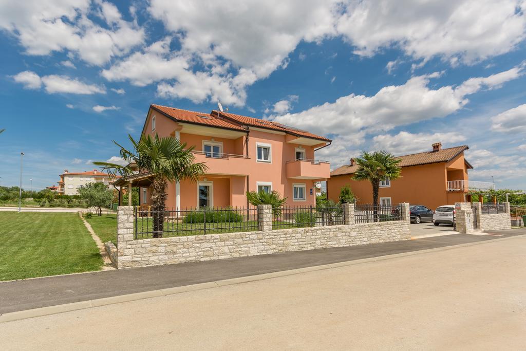 Guest House Gloria Novigrad Istria Exteriér fotografie